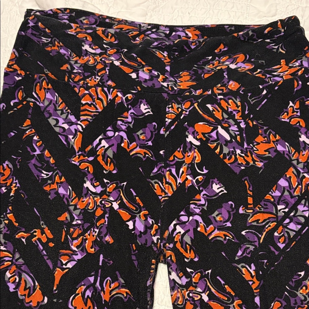 LuLaRoe Black and Purple Leggings
